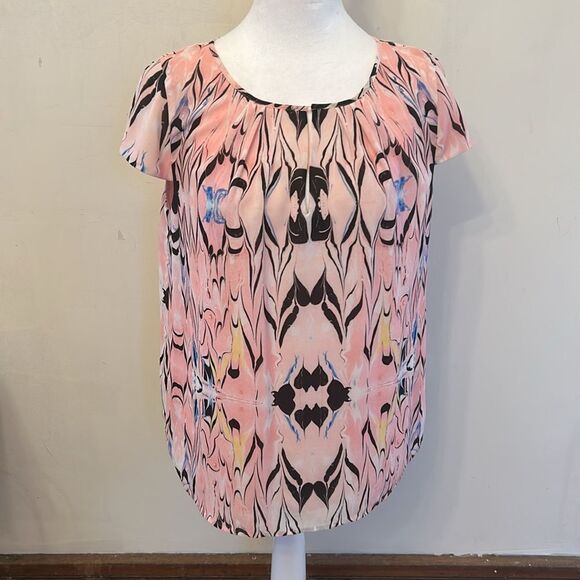 J Crew pink black white patterned cap sleeve blouse Size 6 EUC - Picture 2 of 8